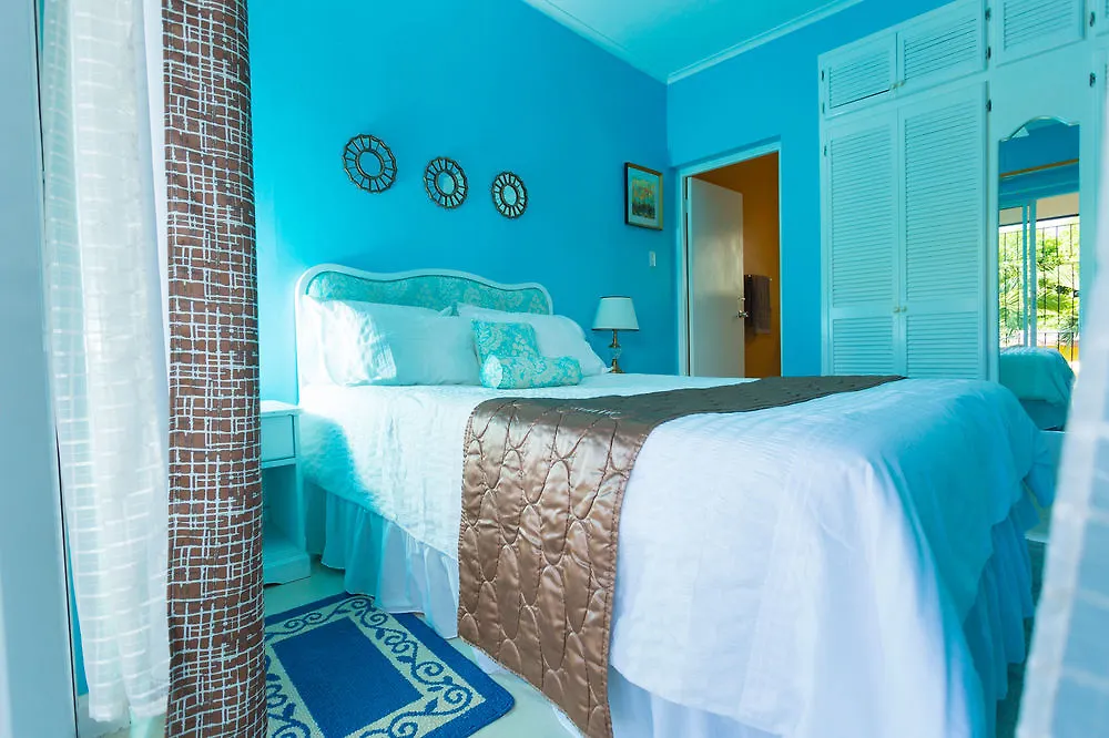 New Kingston Apt At Wellington Cove Enfield Hotel